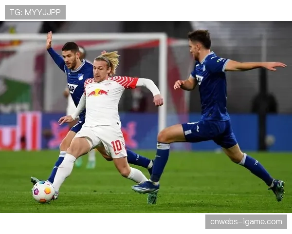 德甲联盟宣布加强保级关键战安保,严防极端行为 德甲联盟宣布加强保级关键战安保,严防极端行为